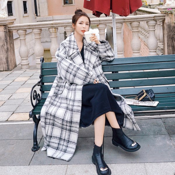 Women's Loose Retro Woolen Coat Mid-length Plaid Woolen Coat